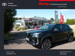 Mysticschwarz Neu 2025 Toyota Yaris Cross SUV | 29.950 € (Fairer Preis)