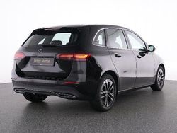 Gebraucht 2024 Mercedes B200 Van / Kleinbus | 28.985 € (Superpreis)