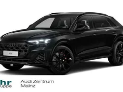Mythosschwarz metallic Neu 2024 Audi SQ8 Comfort SUV | 137.980 €