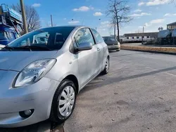 Silber Gebraucht 2008 Toyota Yaris Sol Kleinwagen | 3.100 € (Guter Preis)