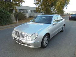 Silber Gebraucht 2002 Mercedes E270 Elegance Limousine | 2.950 € (Guter Preis)