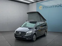Grau Gebraucht 2022 Mercedes V250 Van / Kleinbus | 60.199 €