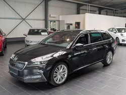 Schwarz Gebraucht 2022 Skoda Superb LAURIN & KLEMENT Kombi | 24.900 € (Fairer Preis)