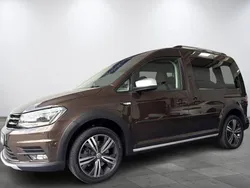 Chestnut brown metallic Gebraucht 2018 VW Caddy Van / Kleinbus | 21.980 € (Fairer Preis)