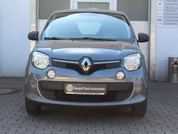 Grau Gebraucht 2017 Renault Twingo Life Kleinwagen | 9.400 € (Fairer Preis)