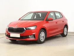 Velvetrot metallic (metallic) Gebraucht 2024 Skoda Fabia Selection Limousine | 15.769 € (Fairer Preis)