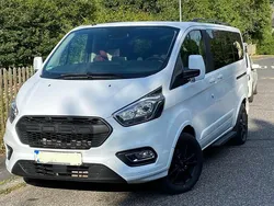 Weiß Gebraucht 2019 Ford Tourneo Custom Limited Van / Kleinbus | 31.111 €