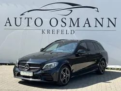 Ung. schwarz unilack Gebraucht 2021 Mercedes C300 AMG line Kombi | 26.950 € (Fairer Preis)