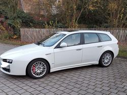 Weiß Gebraucht 2011 Alfa Romeo 159 Turismo Kombi | 5.900 € (Fairer Preis)