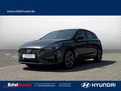 Grau Gebraucht 2021 Hyundai i30 Edition 30 Limousine | 16.870 € (Fairer Preis)