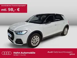 Gletscherweiß metallic Gebraucht 2024 Audi A1 Basis Kleinwagen | 25.930 € (Etwas zu teuer)