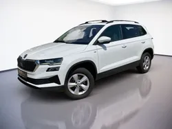 Weiß Gebraucht 2022 Skoda Karoq Ambition SUV | 25.750 € (Fairer Preis)