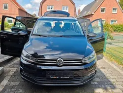 Schwarz Gebraucht 2019 VW Touran Join Van / Kleinbus | 13.000 € (Guter Preis)