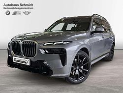 Grau (skyscraper grau) Gebraucht 2024 BMW X7 M Sport SUV | 94.490 € (Teuer)