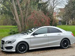 Silber Gebraucht 2015 Mercedes CLA180 Shooting Brake AMG line Kombi | 16.500 €