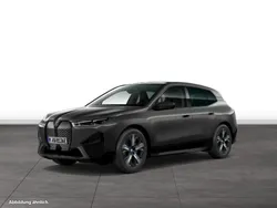 Grau Gebraucht 2024 BMW iX SUV | 79.468 € (Fairer Preis)