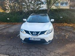 Weiß Gebraucht 2016 Nissan Qashqai Tekna SUV | 12.900 € (Fairer Preis)