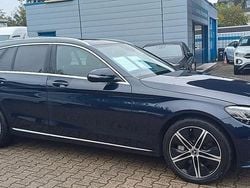 Cavansitblau perleffekt Gebraucht 2021 Mercedes C300e Avantgarde Kombi | 26.980 € (Superpreis)