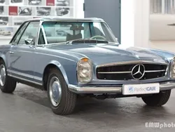 Hellblau metallic Gebraucht 1968 Mercedes SL280 Cabrio | 129.999 €