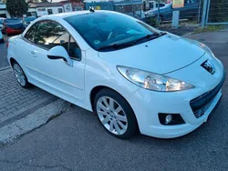 Weiß Gebraucht 2011 Peugeot 207 CC Platinum Cabrio | 5.100 € (Fairer Preis)