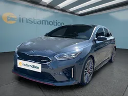 Grau Gebraucht 2020 Kia ProCeed GT Kleinwagen | 25.599 € (Etwas zu teuer)