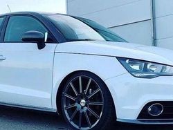 Weiß Gebraucht 2012 Audi A1 Sportback S-Line Kleinwagen | 9.999 € (Fairer Preis)