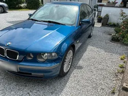 Blau Gebraucht 2001 BMW 316 Coupé | 2.490 €