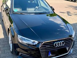 Schwarz Gebraucht 2020 Audi A3 Sportback e-tron Design Limousine | 19.900 € (Guter Preis)