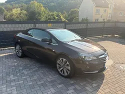 Schwarz Gebraucht 2015 Opel Cascada Innovation Cabrio | 12.500 € (Fairer Preis)