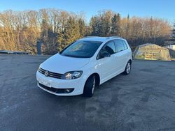 Weiß Gebraucht 2011 VW Golf Plus Style Van / Kleinbus | 5.490 € (Etwas zu teuer)