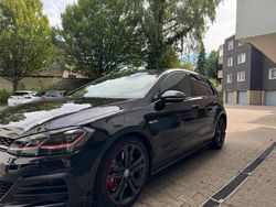 Schwarz Gebraucht 2018 VW Golf VII GTI Limousine | 25.800 € (Etwas zu teuer)