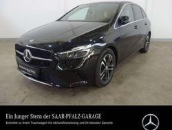 Lack kosmosschwarz Gebraucht 2024 Mercedes B180 Progressive Van / Kleinbus | 31.450 € (Fairer Preis)