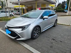 Silber Gebraucht 2020 Toyota Corolla Lounge Kombi | 20.900 € (Guter Preis)