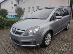 Grau Gebraucht 2005 Opel Zafira Cosmo Van / Kleinbus | 1.600 € (Superpreis)