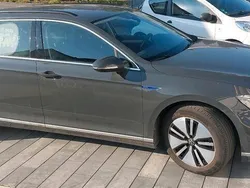 Grau Gebraucht 2021 VW Passat GTE Kombi | 20.900 €