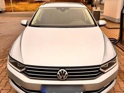 Silber Gebraucht 2019 VW Passat Kombi | 20.384 € (Etwas zu teuer)