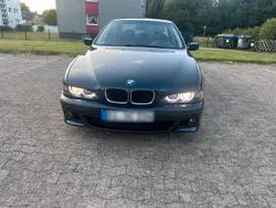 Grün Gebraucht 1996 BMW 523 Sport Line Limousine | 3.755 € (Fairer Preis)