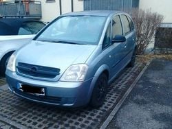 Grau Gebraucht 2005 Opel Meriva Edition Van / Kleinbus | 1.650 € (Guter Preis)