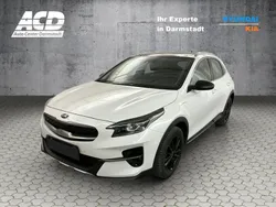 Deluxeweiß (metallic) Gebraucht 2021 Kia XCeed Spirit SUV | 20.870 € (Fairer Preis)