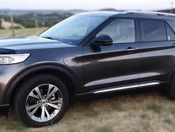 Grau Gebraucht 2024 Ford Explorer Platinum SUV | 59.890 € (Fairer Preis)