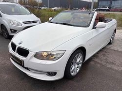 Weiß Gebraucht 2010 BMW 318 Cabriolet Comfort Edition Cabrio | 12.990 € (Teuer)