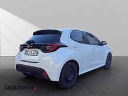 Weiss Gebraucht 2024 Toyota Yaris Hybrid Team Kleinwagen | 22.980 € (Fairer Preis)