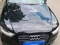Schwarz Gebraucht 2012 Audi A4 Kombi | 8.200 €
