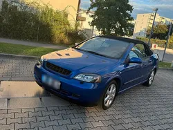 Blau Gebraucht 2002 Opel Astra Cabrio | 3.550 € (Teuer)
