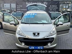 Grau Gebraucht 2009 Peugeot 207 Urban Move Limousine | 2.900 € (Etwas zu teuer)