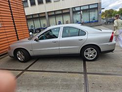 Silber Gebraucht 2005 Volvo S60 Limousine | 4.000 €