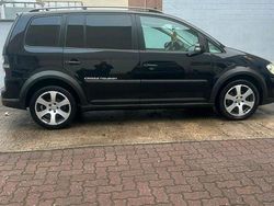 Schwarz Gebraucht 2009 VW Touran Cross Van / Kleinbus | 5.900 €