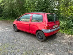 Rot Gebraucht 2003 Renault Twingo Kleinwagen | 365 €