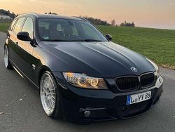 Gebraucht 2012 BMW 330 Sport Line Kombi | 17.999 €