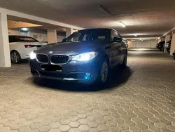 Blau Gebraucht 2015 BMW 330 Limousine | 11.949 € (Superpreis)